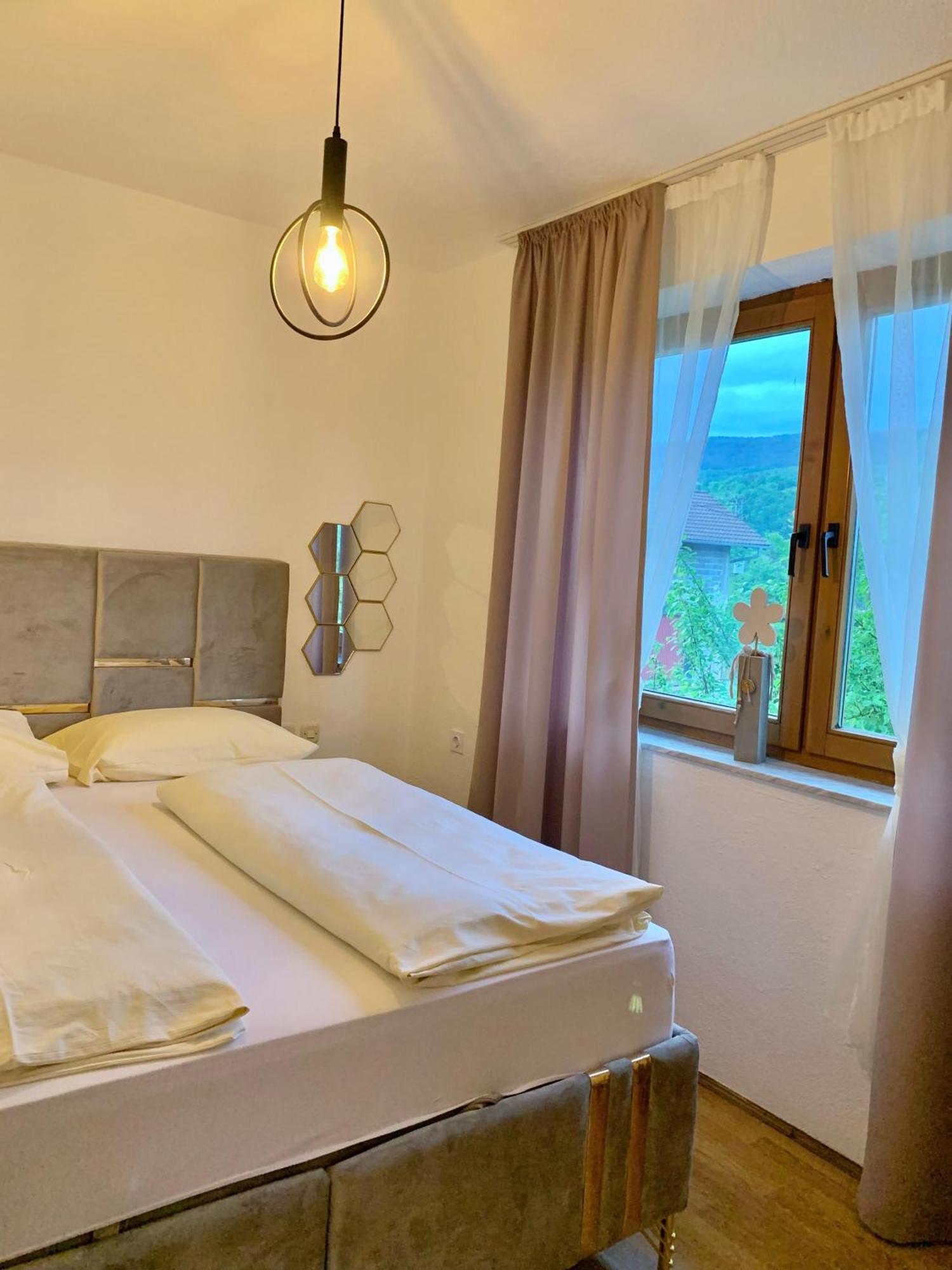Apartman Lana 亚伊采 外观 照片